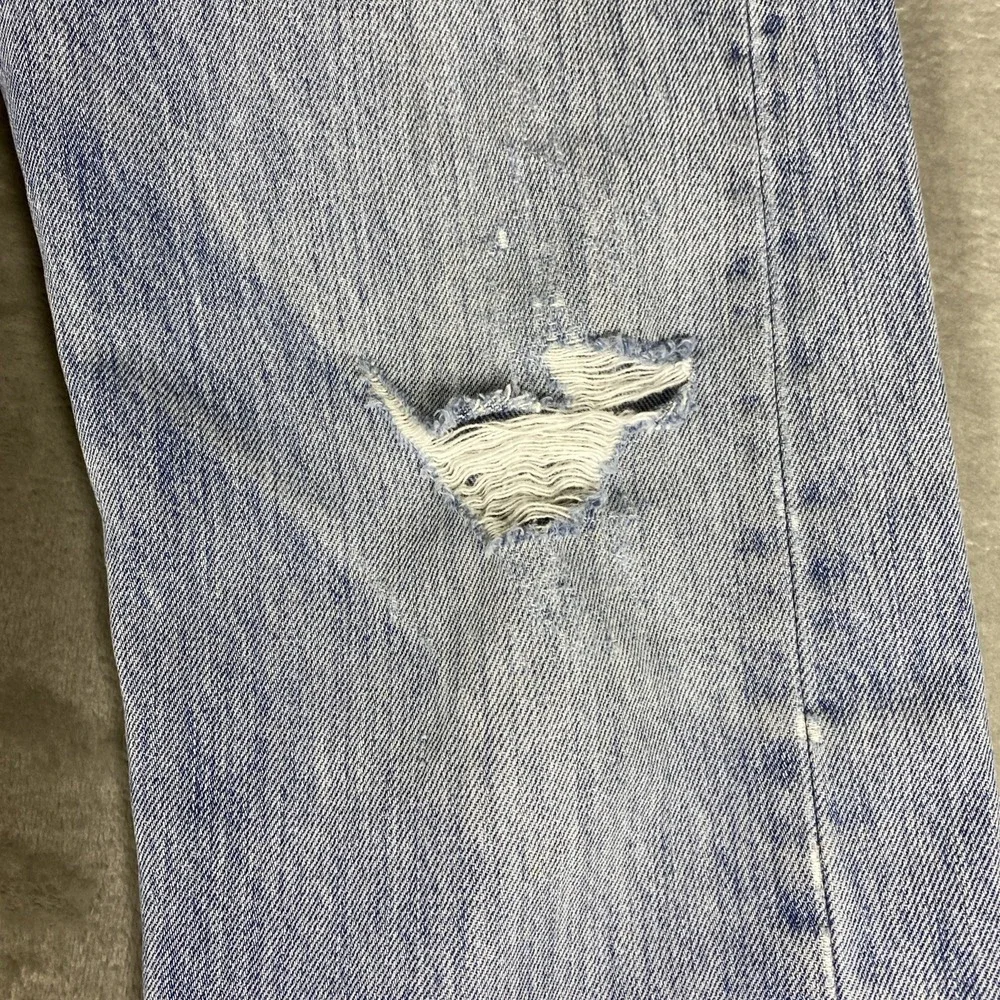 Levis 501 Men's Jeans W 32x L 34 Light Wash Factory Distressed Button Fly